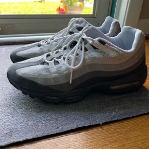 Nike AirMax size 12